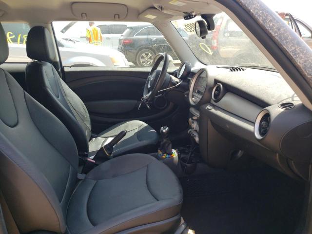 Photo 5 from auction – 2010 MINI COOPER with VIN WMWMF3C57ATZ27132