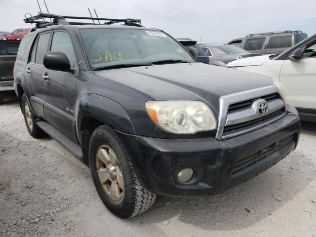 TOYOTA 4RUNNER SR 2007 مع رقم تعريف المركبة JTEBU14R678084036 - صورة من المزاد