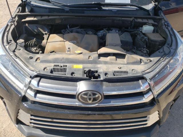 Photo 7 from auction – 2017 TOYOTA HIGHLANDER with VIN 5TDYZRFH8HS220599