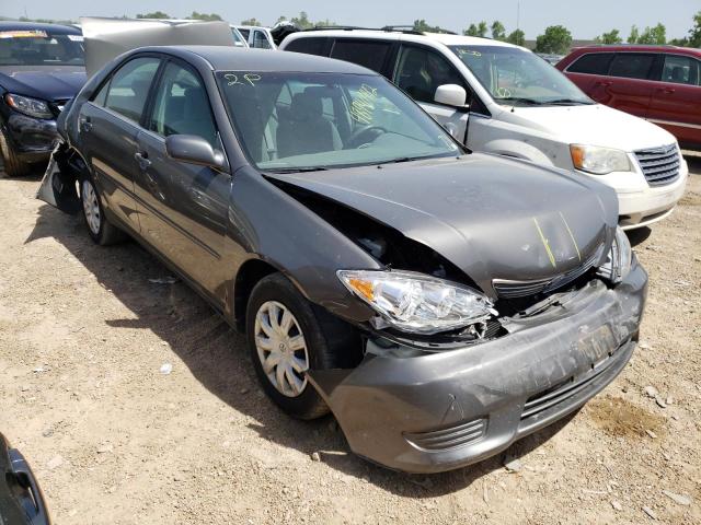 TOYOTA CAMRY LE 2005 with VIN 4T1BE32K15U500965 - Photo from auction