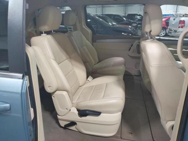 Photo 6 from auction – 2010 VOLKSWAGEN 1171 with VIN 2V4RW5DX2AR295268
