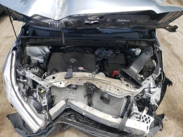 Photo 7 from auction – 2018 TOYOTA HIGHLANDER with VIN 5TDBZRFH9JS842995