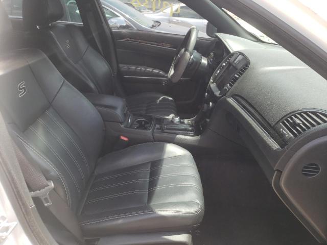 Photo 5 from auction – 2018 CHRYSLER 300 S with VIN 2C3CCABG7JH240278