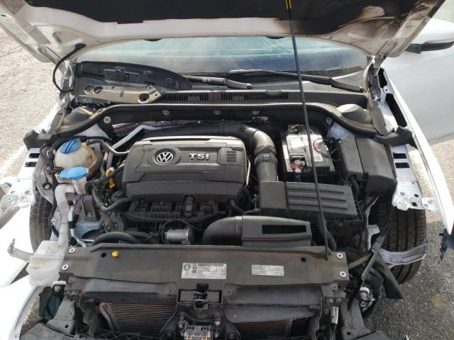 Photo 7 from auction – 2017 VOLKSWAGEN JETTA SEL with VIN 3VWL17AJXHM376415