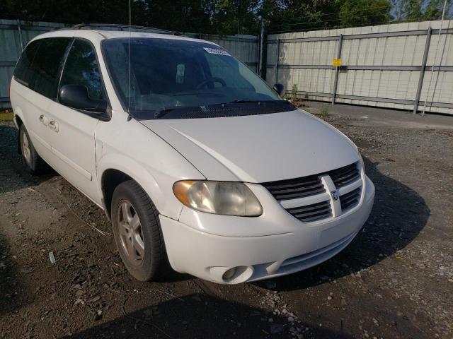 DODGE GRAND CARA 2005 with VIN 2D4GP44L45R324140 - Photo from auction