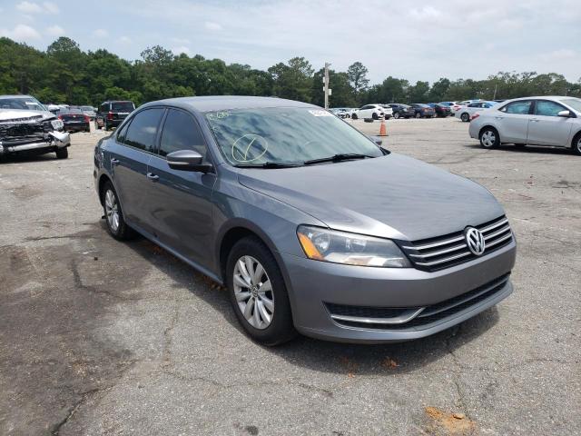 VOLKSWAGEN PASSAT S 2015 with VIN 1VWAT7A32FC035995 - Photo from auction