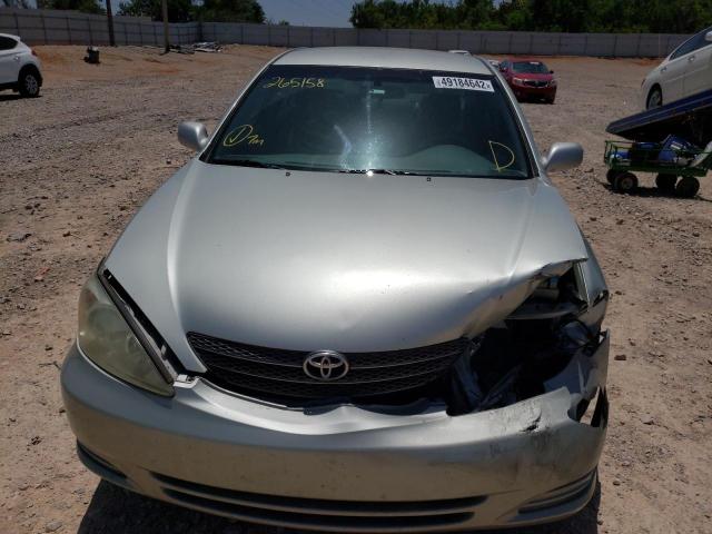 Photo 7 from auction – 2004 TOYOTA CAMRY LE with VIN JTDBE32K940265158