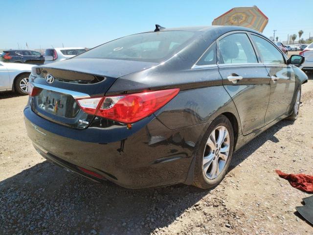 Photo 4 from auction – 2013 HYUNDAI SONATA SE with VIN 5NPEC4ACXDH723411