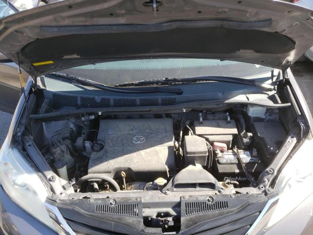 Photo 7 from auction – 2013 TOYOTA SIENNA LE with VIN 5TDKK3DCXDS367466