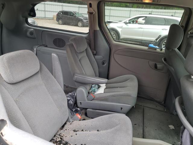 Photo 6 from auction – 2005 CHRYSLER TOWN & COU with VIN 2C4GP54L95R279456