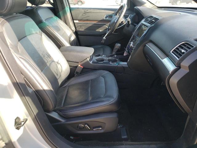 Photo 5 from auction – 2017 FORD EXPLORER L with VIN 1FM5K7F83HGC23556