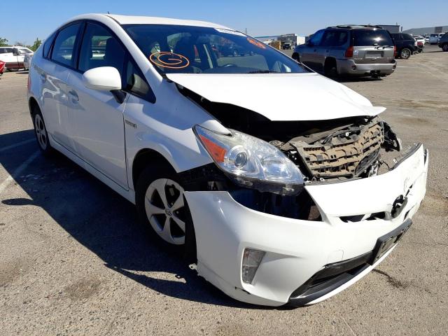 TOYOTA PRIUS 2013 مع رقم تعريف المركبة JTDKN3DU2D5651700 - صورة من المزاد