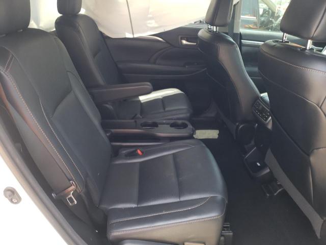 Photo 6 from auction – 2017 TOYOTA HIGHLANDER with VIN 5TDDZRFH8HS427055