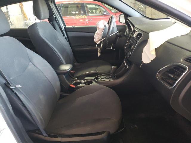 Photo 5 from auction – 2014 CHRYSLER 200 TOURIN with VIN 1C3CCBBBXEN231579