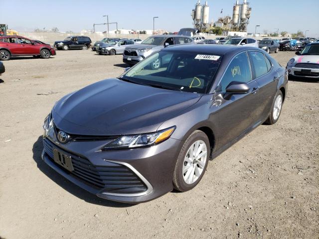 Photo 2 from auction – 2022 TOYOTA CAMRY LE with VIN 4T1C11AK2NU010590