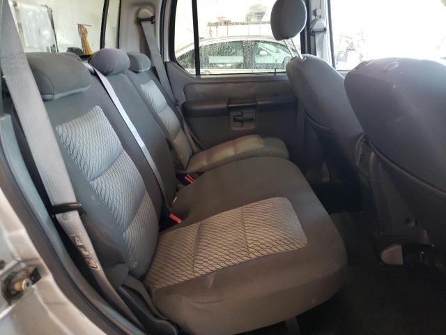 Photo 6 from auction – 2004 FORD EXPLORER S with VIN 1FMZU77K74UA61061