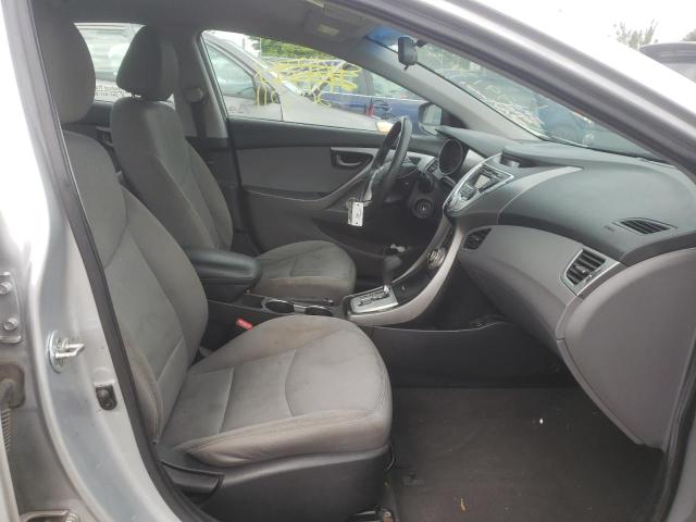 Photo 5 from auction – 2012 HYUNDAI ELANTRA GL with VIN 5NPDH4AE9CH127140