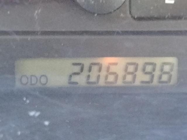 Photo 8 from auction – 2003 TOYOTA CAMRY LE with VIN 4T1BE32K23U209906