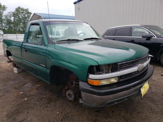 CHEVROLET SILVERADO 2000 with VIN 1GCEC14V5YE177389 - Photo from auction