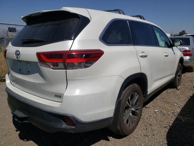 Photo 4 from auction – 2019 TOYOTA HIGHLANDER with VIN 5TDBZRFH3KS933827