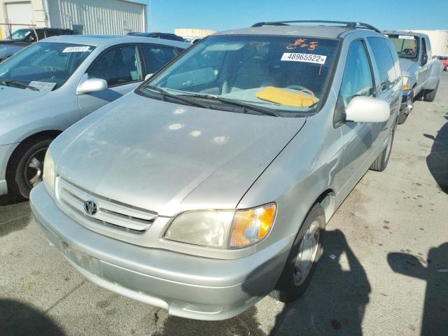 Photo 2 from auction – 2002 TOYOTA SIENNA LE with VIN 4T3ZF13CX2U451940