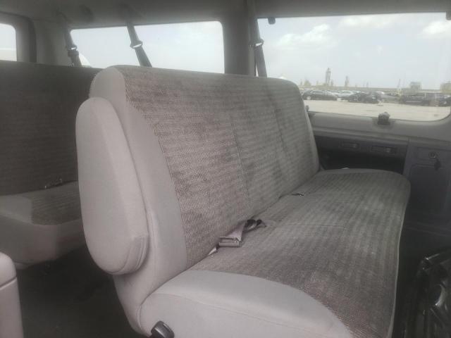 Photo 6 from auction – 2004 FORD ECONOLINE with VIN 1FBNE31L94HA20793