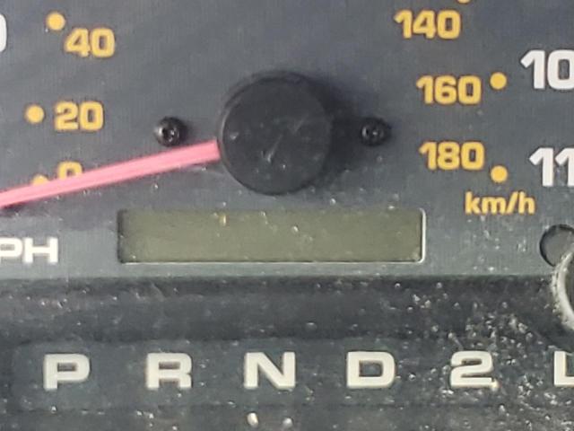 Photo 8 from auction – 1999 TOYOTA 4RUNNER SR with VIN JT3GN86R7X0124611
