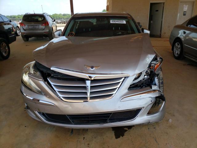 Photo 7 from auction – 2012 HYUNDAI GENESIS 5. with VIN KMHGC4DH3CU180810