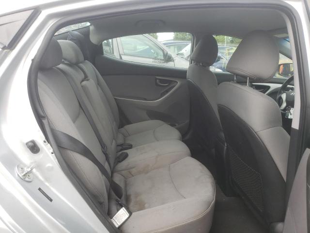 Photo 6 from auction – 2012 HYUNDAI ELANTRA GL with VIN 5NPDH4AE9CH127140