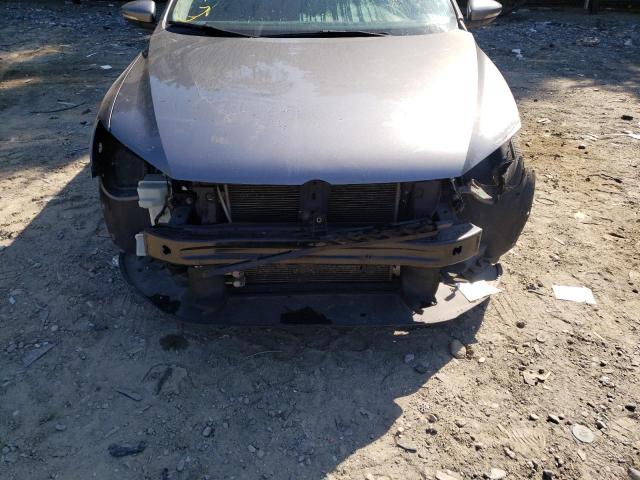Photo 9 from auction – 2012 VOLKSWAGEN PASSAT SEL with VIN 1VWCP7A38CC068122