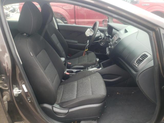 Photo 5 from auction – 2018 KIA FORTE LX with VIN 3KPFK4A74JE179191