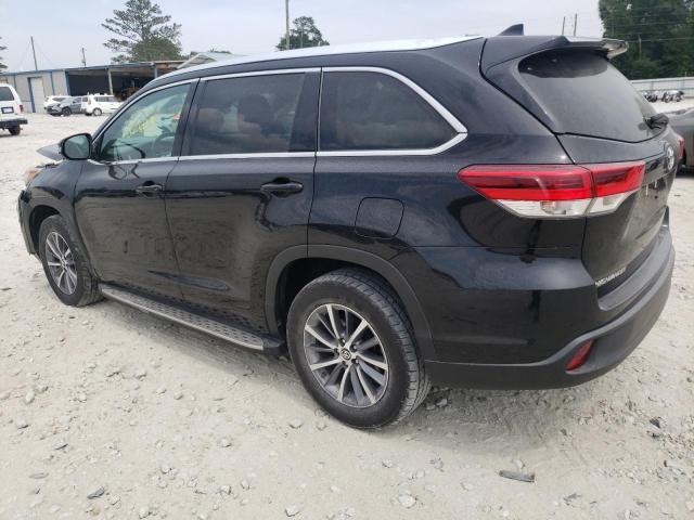 Photo 3 from auction – 2017 TOYOTA HIGHLANDER with VIN 5TDKZRFH0HS522149