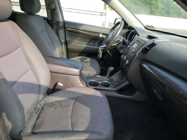 Photo 5 from auction – 2013 KIA SORENTO LX with VIN 5XYKTDA27DG336011