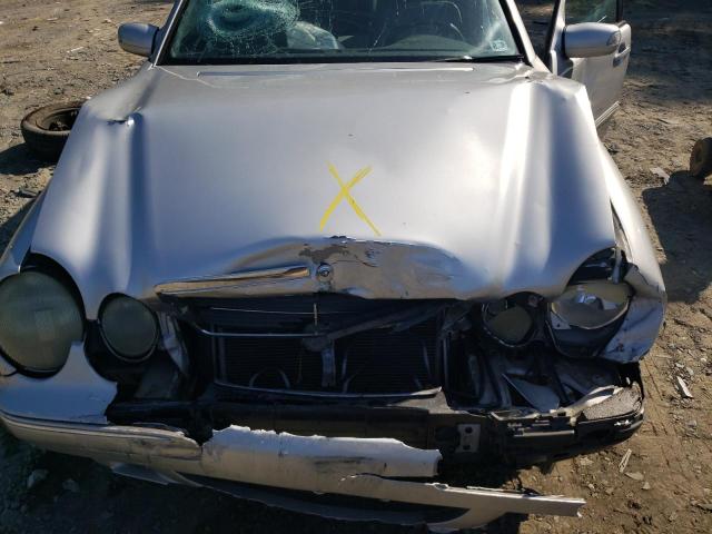 Photo 7 from auction – 2001 MERCEDES-BENZ E 320 with VIN WDBJF65J51B380576