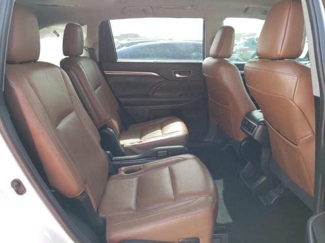 Photo 6 from auction – 2019 TOYOTA HIGHLANDER with VIN 5TDDZRFH9KS955775