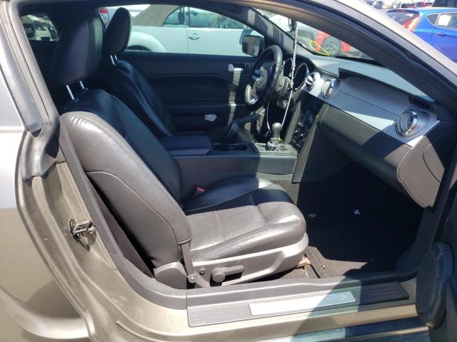 Photo 5 from auction – 2005 FORD MUSTANG with VIN 1ZVFT80N555220608