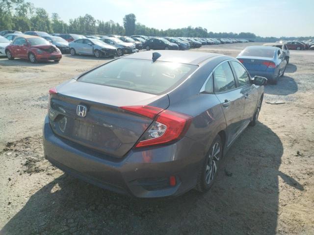 Zdjęcie 4 z aukcji – 2017 HONDA CIVIC EX z VIN 19XFC2F79HE030036