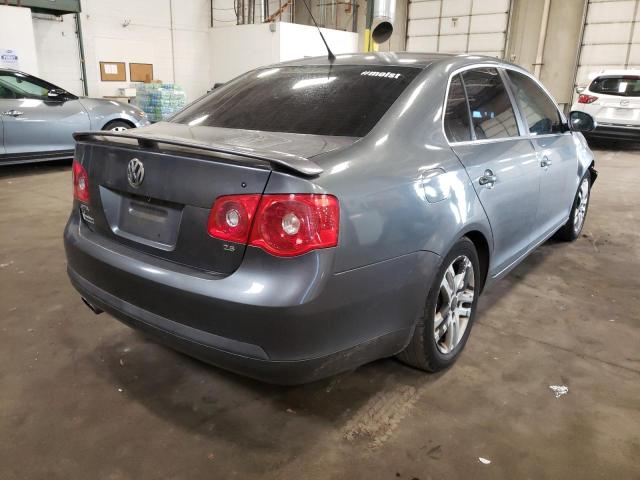 Photo 4 from auction – 2007 VOLKSWAGEN JETTA WOLF with VIN 3VWEG71KX7M076615