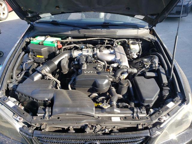 Photo 7 from auction – 2001 LEXUS IS 300 with VIN JTHBD182910018702