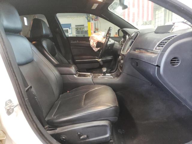 Photo 5 from auction – 2014 CHRYSLER 300C with VIN 2C3CCAKG7EH216648