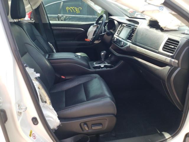 Photo 5 from auction – 2017 TOYOTA HIGHLANDER with VIN 5TDDZRFH8HS427055