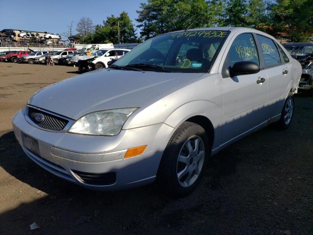 Photo 2 from auction – 2005 FORD FOCUS ZX4 with VIN 1FAFP34N05W180992