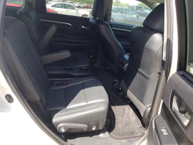 Photo 6 from auction – 2015 TOYOTA HIGHLANDER with VIN 5TDDKRFHXFS163189