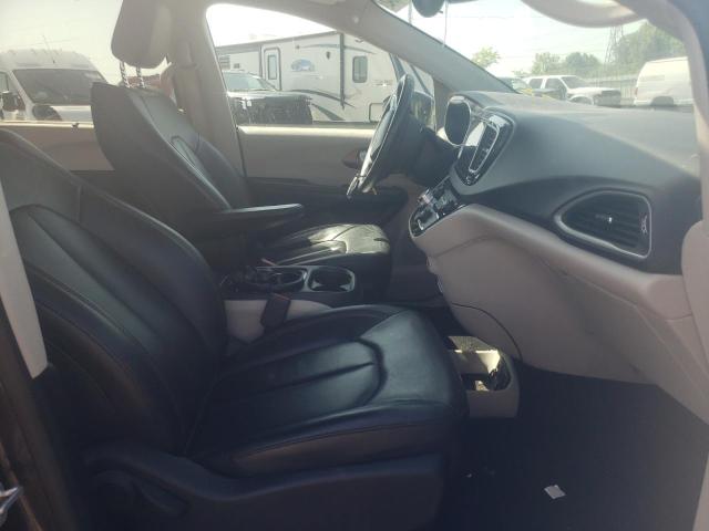 Photo 5 from auction – 2017 CHRYSLER PACIFICA T with VIN 2C4RC1BG2HR729133