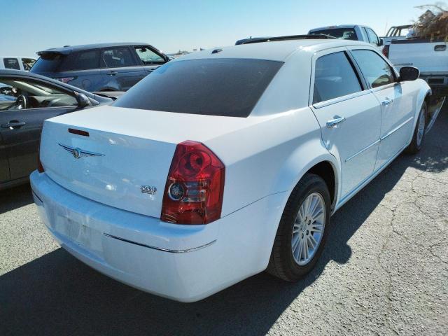 Photo 4 from auction – 2010 CHRYSLER 300 TOURIN with VIN 2C3CA5CV5AH326005