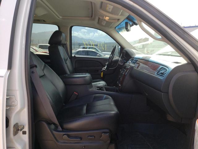 Photo 5 from auction – 2011 CHEVROLET AVALANCHE with VIN 3GNTKFE34BG101139