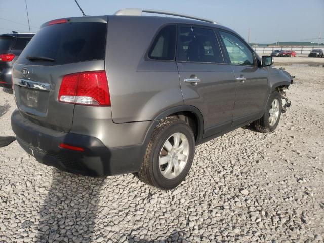 Photo 4 from auction – 2013 KIA SORENTO LX with VIN 5XYKT4A67DG313539