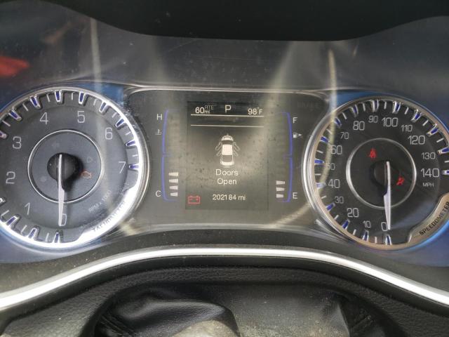 Photo 8 from auction – 2015 CHRYSLER 200 LIMITE with VIN 1C3CCCAB3FN733181