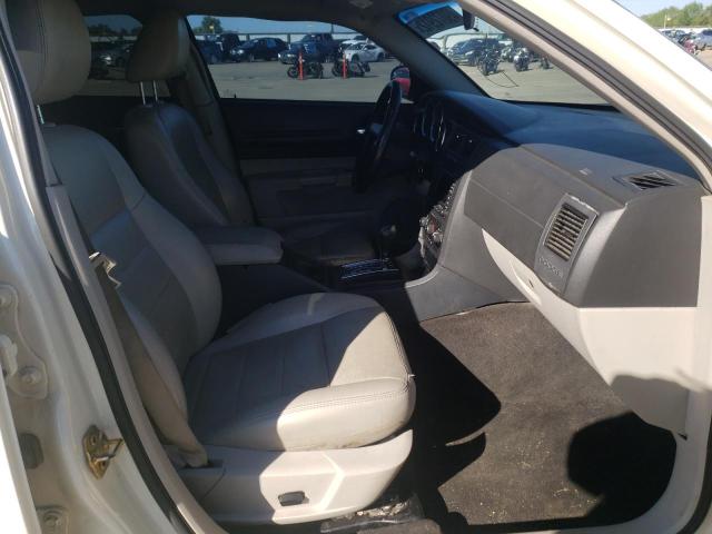 Photo 5 from auction – 2005 DODGE MAGNUM SXT with VIN 2D8FV48V35H689197