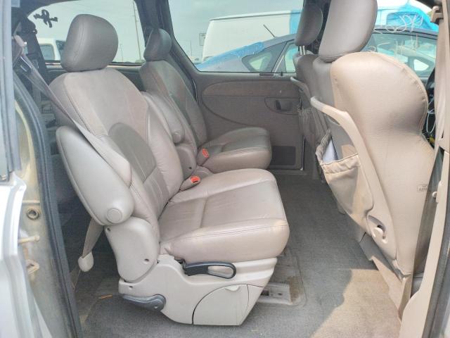 Photo 6 from auction – 2003 CHRYSLER TOWN & COU with VIN 2C8GP64L73R217183